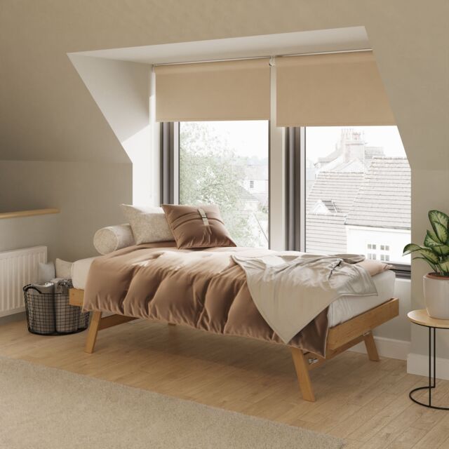 GFW Madrid Wooden Trundle Bed in Light Oak - Size: Single - image 1