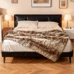 Gymax Soft Plush Throw Blanket 760GSM Fuzzy Faux Fur Decoration Blanket in Brown - thumbnail 5