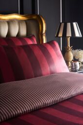 Laurence Llewelyn-Bowen 'Festivo Circus Stripe' Striped Print 100% Cotton Duvet Cover Set in Red - Size: Double - thumbnail 2