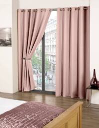 New Edge Blinds Essential Woven Thermal Blackout Eyelet Curtains in Pink - Size: 168 cm width x 137 cm drop - thumbnail 2
