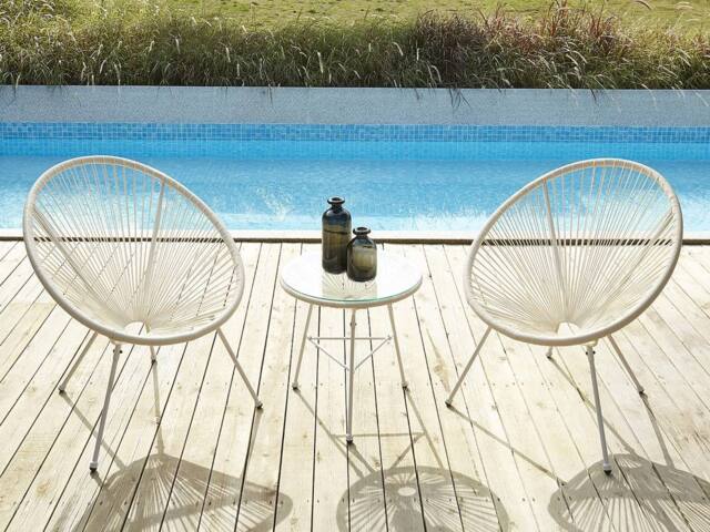 Vente-unique White Woven Resin Garden Table - ALIOS II By MYLIA - image 1