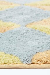 Homescapes Harlequin Pattern Yellow & Grey Cotton Bath Mat - thumbnail 3