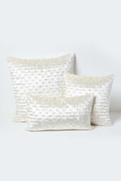 Homescapes Crushed Velvet Cushion Cover in Cream - Size: 30 cm x 50 cm - thumbnail 5