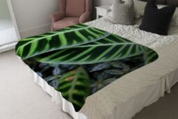 Benjamin Tate Design yellow structure in exotic jungle setting Designer Blanket in Natural - Size: 120 cm x 150 cm - thumbnail 4