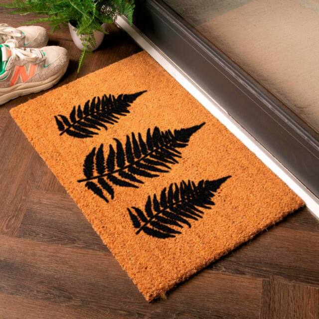 Artsy Mats Modern Fern Leaves Pattern Doormat in Black - Size: 40 cm x 60 cm - image 1