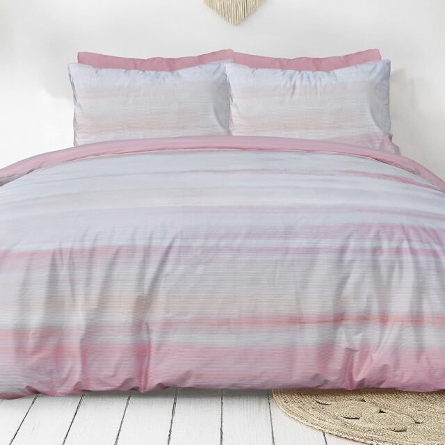 Smart Living Luxury Hotel Quality Reversible Ribbed Velvet Duvet Cover with Pillowcases in Pink - Size: King - image 1