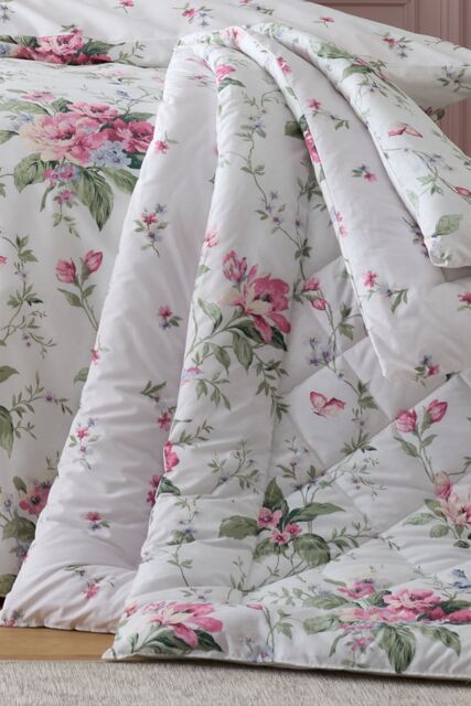 Bridgerton By Catherine Lansfield 'Penelope Floral' Reversible Eiderdown Bedspread in Cream