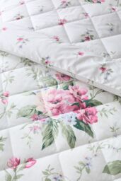 Bridgerton By Catherine Lansfield 'Penelope Floral' Reversible Eiderdown Bedspread in Cream - thumbnail 3