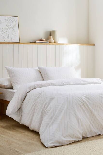 CHRISTY 'Lattice' Geometric Cotton Percale Duvet Cover Set in White - Size: Super King - image 1