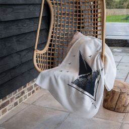 Benjamin Tate Design Sailboat At Sea Blanket in Natural - Size: 120 cm x 150 cm - thumbnail 4