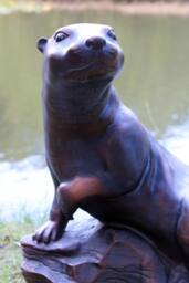 Inspirational Gifting Large Otter Sculpture Garden Ornament Statue in Bronze - thumbnail 6