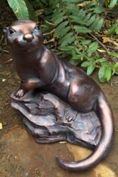Inspirational Gifting Large Otter Sculpture Garden Ornament Statue in Bronze - thumbnail 1