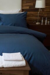 Belledorm Hotel Suite Satin Stripe 540 Thread Count Duvet Cover Set in Navy - Size: Single