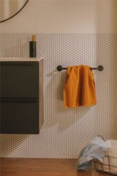 Cosmic Towel Rail, Matt Black, 60cm, Hidden fixings, Start Collection in Black - thumbnail 6