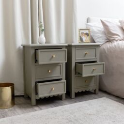 Melody Maison Pair Of Scalloped 3 Drawer Bedside Tables - Staunton Taupe Range - thumbnail 6