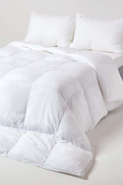 Homescapes Luxury Hotel Quality Super Microfibre All Seasons Duvet in White - Size: Single - image 1
