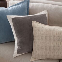 Yard Auden Matte Velvet Cushion in Taupe - Size: 50 cm x 50 cm - thumbnail 6