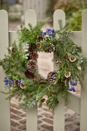 Dibor Giant Fruits of the Forest Front Door Wreath Christmas Wreath 53cm in Green - thumbnail 1