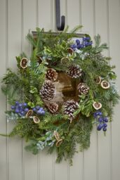 Dibor Giant Fruits of the Forest Front Door Wreath Christmas Wreath 53cm in Green - thumbnail 2