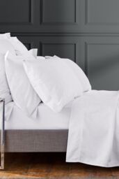 1951 'Luxury 1000 Thread Count' Egyptian Cotton Standard Pillowcase in White - thumbnail 3