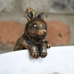 Gifts Direct 2 U Sitting Hare Pot Hanger Decoration in Bronze - thumbnail 2