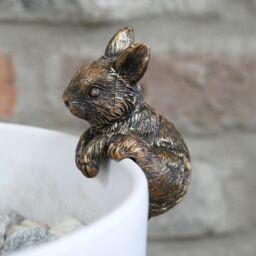 Gifts Direct 2 U Sitting Hare Pot Hanger Decoration in Bronze - thumbnail 3