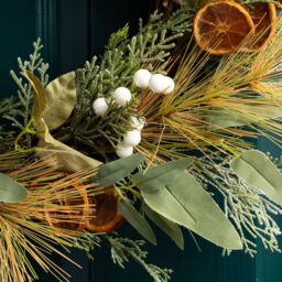 Scottish Everlastings Ltd 50cm Wreath with Orange Slices - thumbnail 3