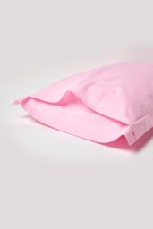 Homescapes Egyptian Cotton Oxford Pillowcase 200 TC, Standard Size in Pink - thumbnail 3
