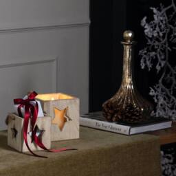 Love Lace Washed Wood Large Star Tealight Candle Holder in White - thumbnail 2
