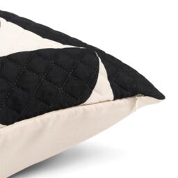 OHS 2 x Embossed Pinsonic Circular Quilted Cushion Covers in Black - Size: 45 cm x 45 cm - thumbnail 4