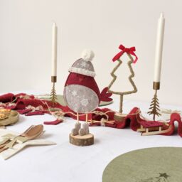 Melody Maison Red Felt Robin Standing Decoration With Wooden Base - 22cm - thumbnail 4