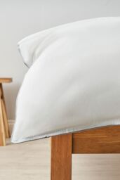 BHS 15 Tog Like Down Duvet in White - Size: King - thumbnail 3