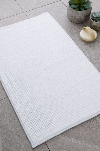 Catherine Lansfield 'Bobble' Bath Mat in White - image 1