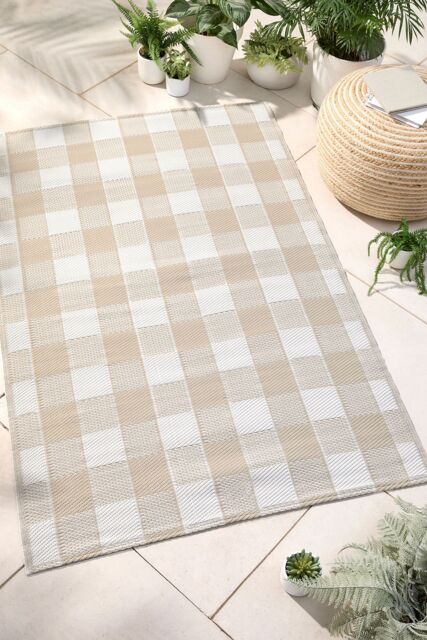 Dreams & Drapes 'Gingham' Classic Check Print UV Resistant Outdoor Rug in Natural - Size: 170 cm x 120 cm - image 1