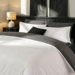 OHS Plain Reversible Duvet Cover With Pillowcase Set in White - Size: Double - thumbnail 2