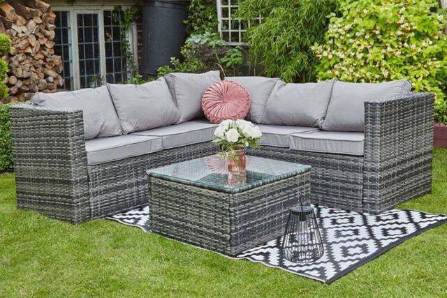 Furniture Maxi Vancouver 5 Seater Rattan Corner Sofa Patio Set in Grey - image 1