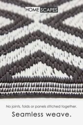 Homescapes Luxury Outdoor Rug Waterproof Reversible for Garden, Black Geometric - Size: 120 cm x 180 cm - thumbnail 4