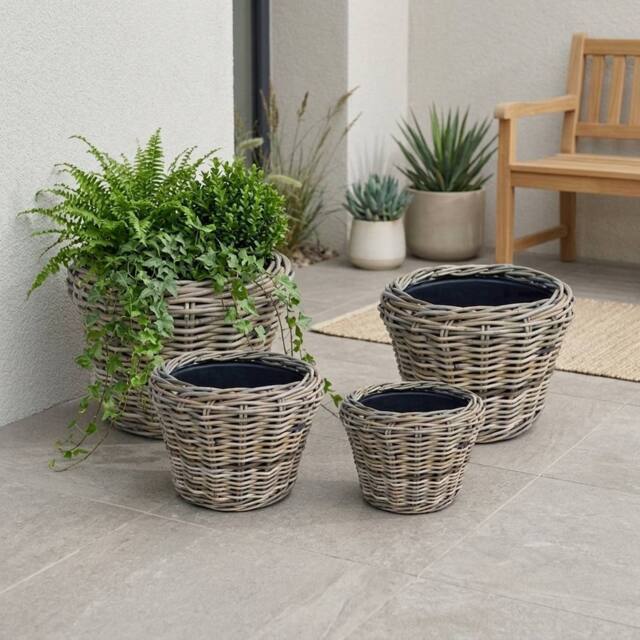 Garden Greatness Drypot Split Rattan Basket Set of Four in Natural - image 1
