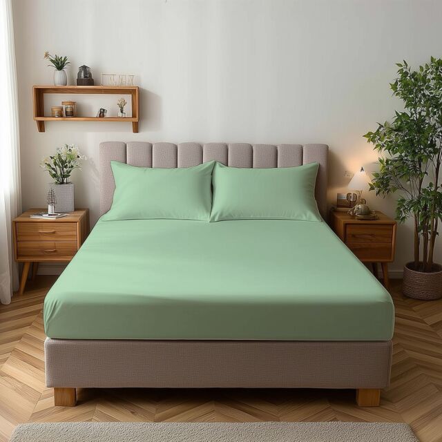 Snug City Microfibre Soft Touch Fitted Sheet 25cm Skirt Plain Dyed Bed Linen in Duck Egg Blue - Size: Small Double - image 1