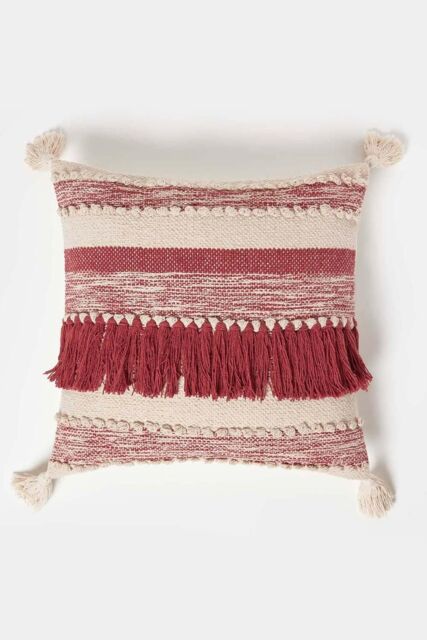 Homescapes Zadar Handwoven Fringed Red Kilim Cushion - Size: 45 cm x 45 cm - image 1