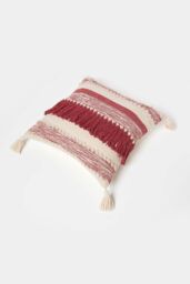 Homescapes Zadar Handwoven Fringed Red Kilim Cushion - Size: 45 cm x 45 cm - thumbnail 5