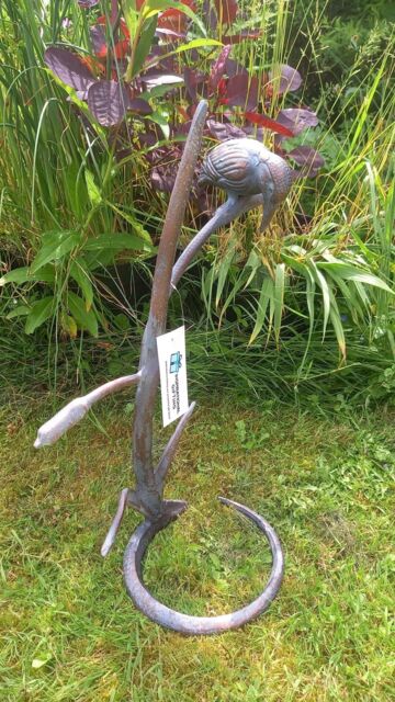 Inspirational Gifting Kingfisher on Reeds Garden Sculpture Ornament Decoration in Bronze - image 1