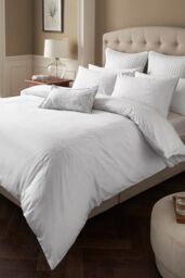 Samantha Faiers Home 'Alice' Embroidery Polycotton Duvet Cover Set in White - Size: King