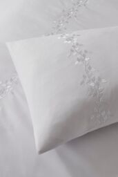 Samantha Faiers Home 'Alice' Embroidery Polycotton Duvet Cover Set in White - Size: King - thumbnail 2