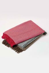 Homescapes Malda Cotton Throw with Tassels in Red - Size: 150 cm x 200 cm - thumbnail 5