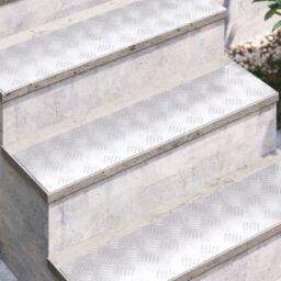 Berkfield Home Aluminium Checker Plates 4 pcs Anti-Slip 80x20 cm in Silver - Size: Medium - thumbnail 2