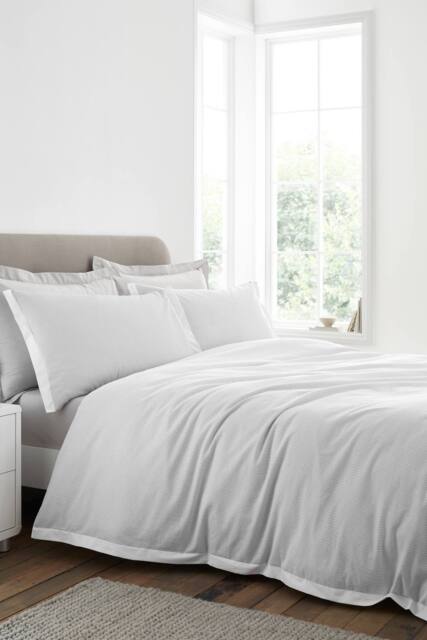 Bianca 'Seersucker Woven Stripe' 180 Thread Count Cotton Duvet Cover Set in Grey - Size: Single - image 1