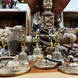 KDMD Large Tibetan Tingsha Bell - 8x15cm in Gold - Size: 8x15 cm - thumbnail 4