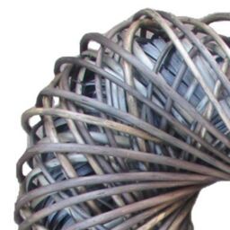Red Hamper Wicker Heart Shaped Wreath in Grey - thumbnail 2