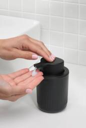 ReBorn Soap Dispenser 250ml & Toothbrush Holder Set - Black - thumbnail 4